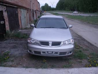 2003 Nissan Sunny Photos