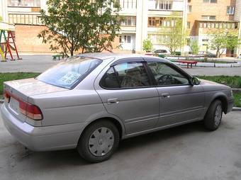 2003 Nissan Sunny Pics