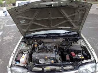 2003 Nissan Sunny Images