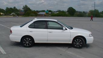 2003 Nissan Sunny Photos