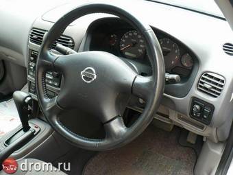 2003 Nissan Sunny Images