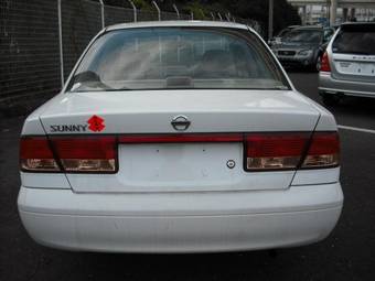 2003 Nissan Sunny Images