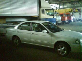 2003 Nissan Sunny Photos