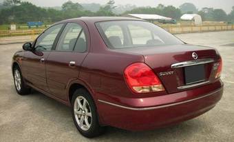 2003 Nissan Sunny Photos