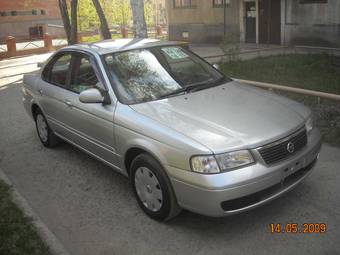 2003 Nissan Sunny Pictures