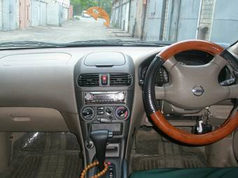 2003 Nissan Sunny Images