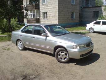 2003 Nissan Sunny Photos