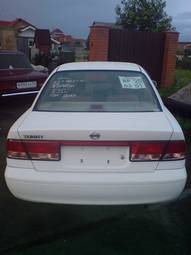 2003 Nissan Sunny Photos