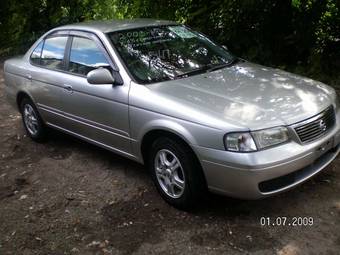 Nissan sunny 2003