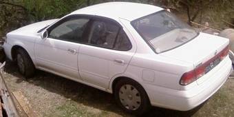 2003 Nissan Sunny Pictures