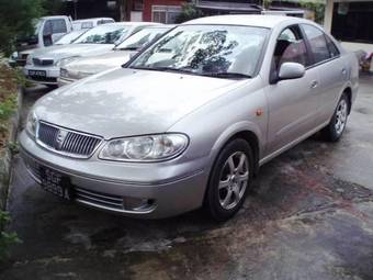 2003 Nissan Sunny Photos