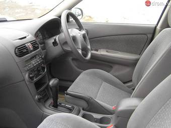 2003 Nissan Sunny Photos