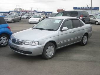 2003 Nissan Sunny Photos