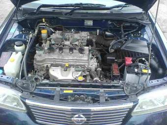 2003 Nissan Sunny Pictures