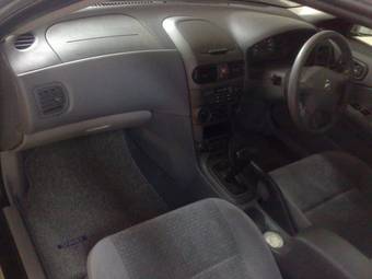 2003 Nissan Sunny Photos