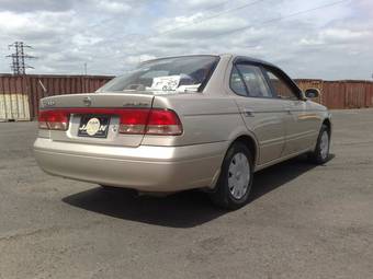 2003 Nissan Sunny Pictures