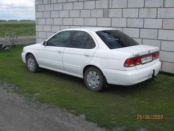 2003 Nissan Sunny Images