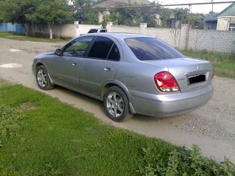 2003 Nissan Sunny Pictures