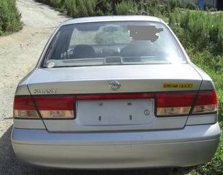 2003 Nissan Sunny Photos