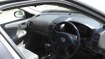 2003 Nissan Sunny Photos