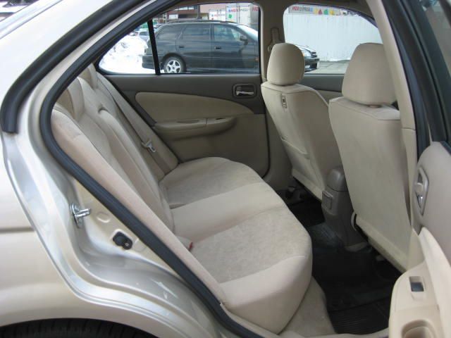 2004 Nissan Sunny