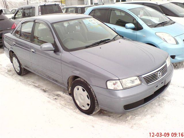 2004 Nissan Sunny