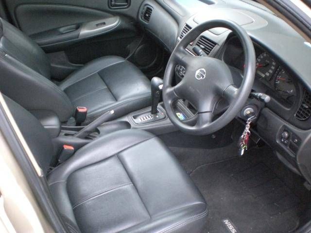 2004 Nissan Sunny