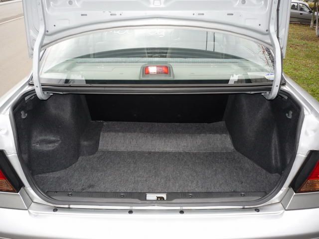 2004 Nissan Sunny