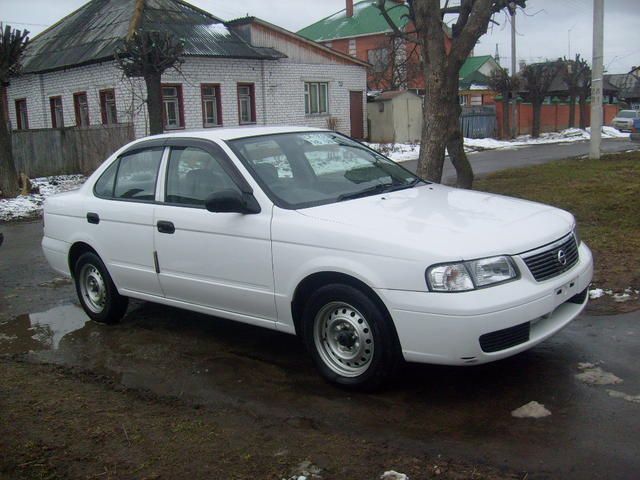 2004 Nissan Sunny