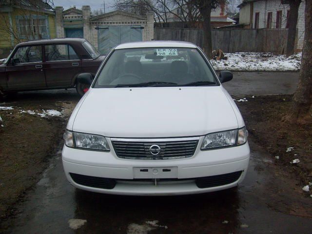 2004 Nissan Sunny