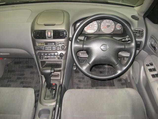 2004 Nissan Sunny