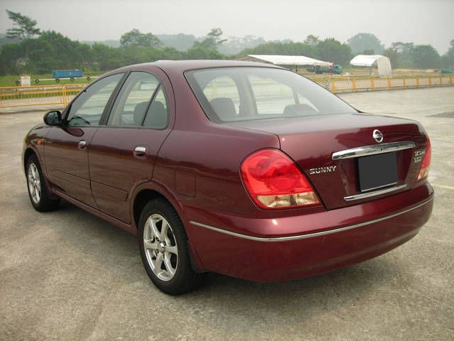 2004 Nissan Sunny
