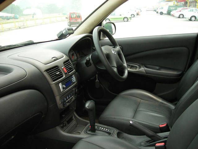 2004 Nissan Sunny