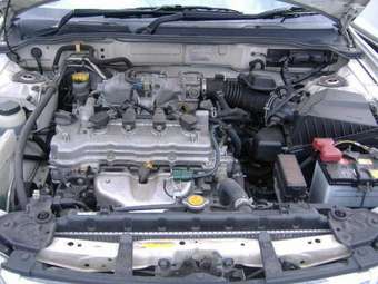 2004 Nissan Sunny Pictures