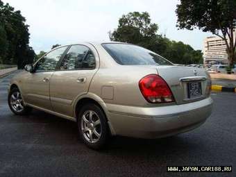 2004 Nissan Sunny Wallpapers