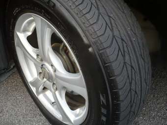 2004 Nissan Sunny Pictures