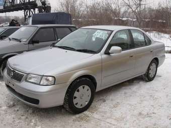 2004 Nissan Sunny Images