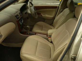 2004 Nissan Sunny Photos