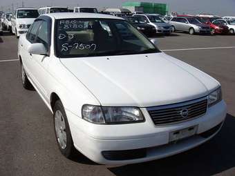 2004 Nissan Sunny Pics