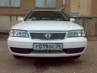 2004 Nissan Sunny Photos