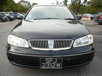 2004 Nissan Sunny Pictures