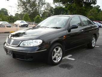 2004 Nissan Sunny Pics