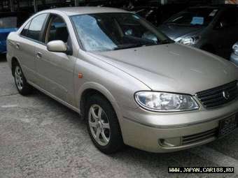 2004 Nissan Sunny Photos