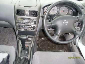 2004 Nissan Sunny Photos