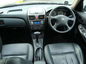 2004 Nissan Sunny Photos