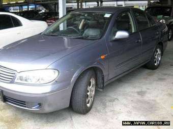 2004 Nissan Sunny Photos