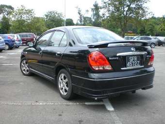 2004 Nissan Sunny Pictures