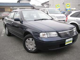 2004 Nissan Sunny Photos