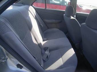 2004 Nissan Sunny Pics