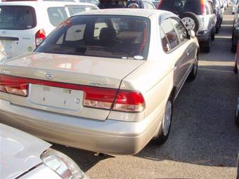 2004 Nissan Sunny Images